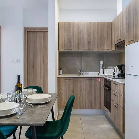 Invictus 2-bedroom 라르나카