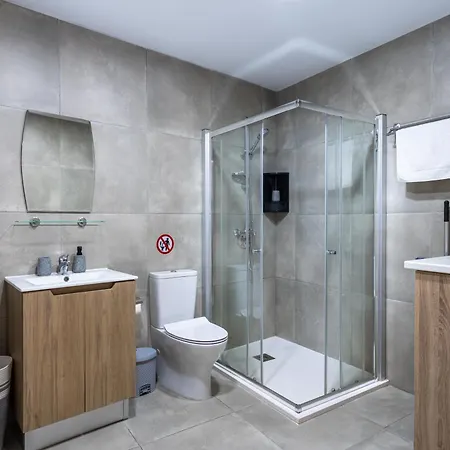 Invictus 2-bedroom 아파트